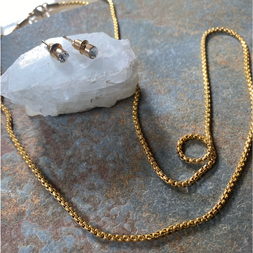 🎈🎈Jewelry bundle gold (color) chain round lobster clasp NWOT matching earrings